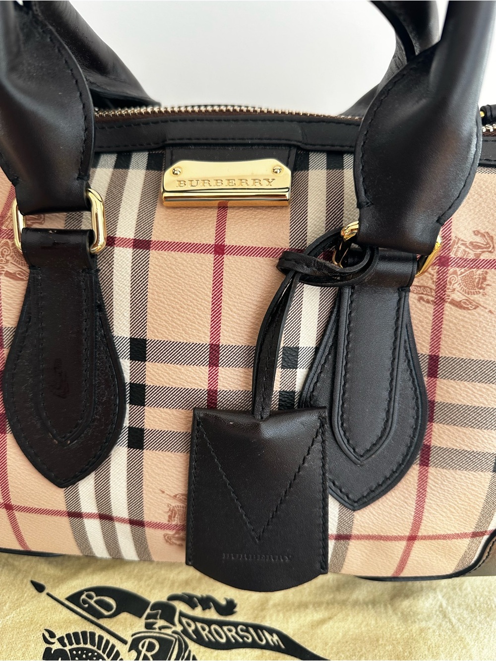 Burberry Beige Vintage Check Satchel with Black Leather Trim - Picture 2 of 16